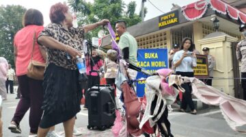 Aksi Demo Jilit II, Pendemo Minta Ketua Komisi III DPR RI Bahas Kasus Korban Nangkap Maling Jadi Tersangka